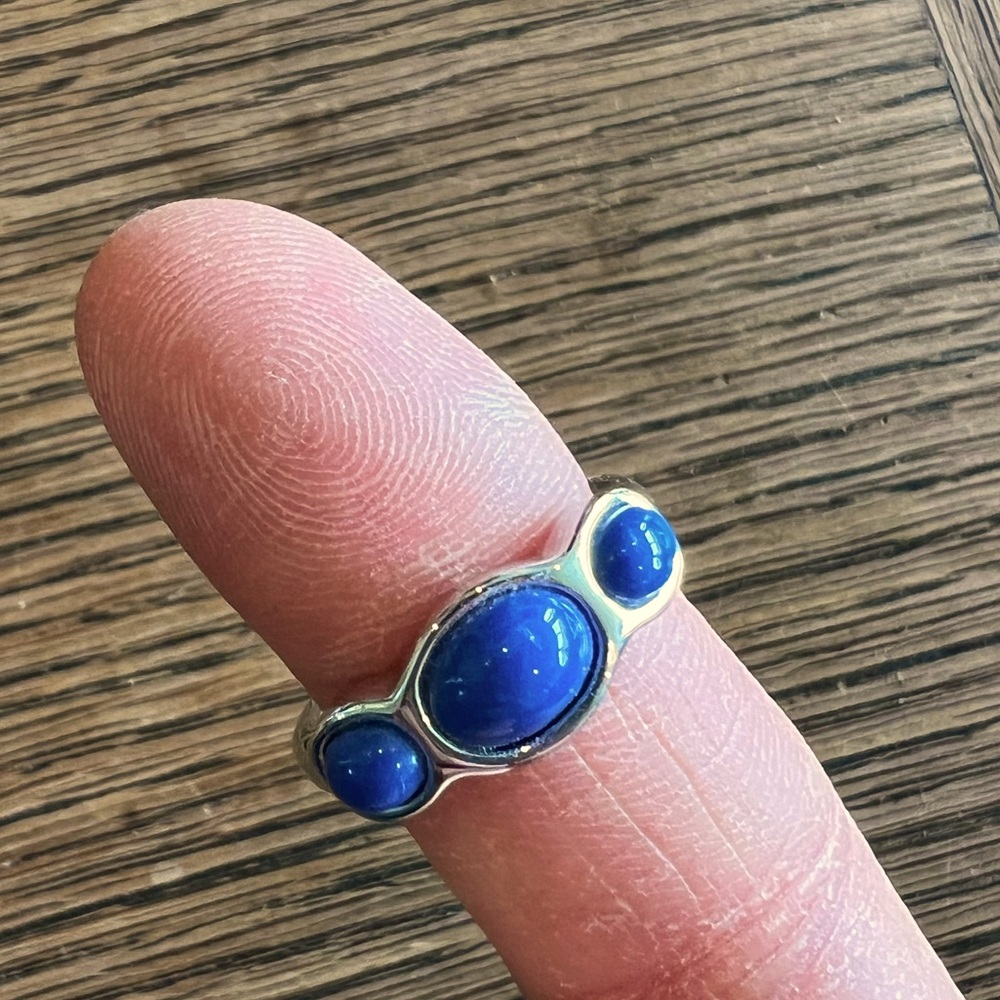 Lia Sophia blue 3 dome ring size 8